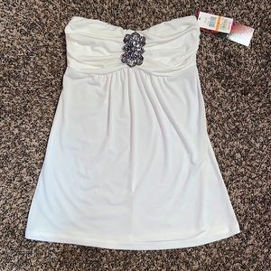 Fleurish | White Strapless Top